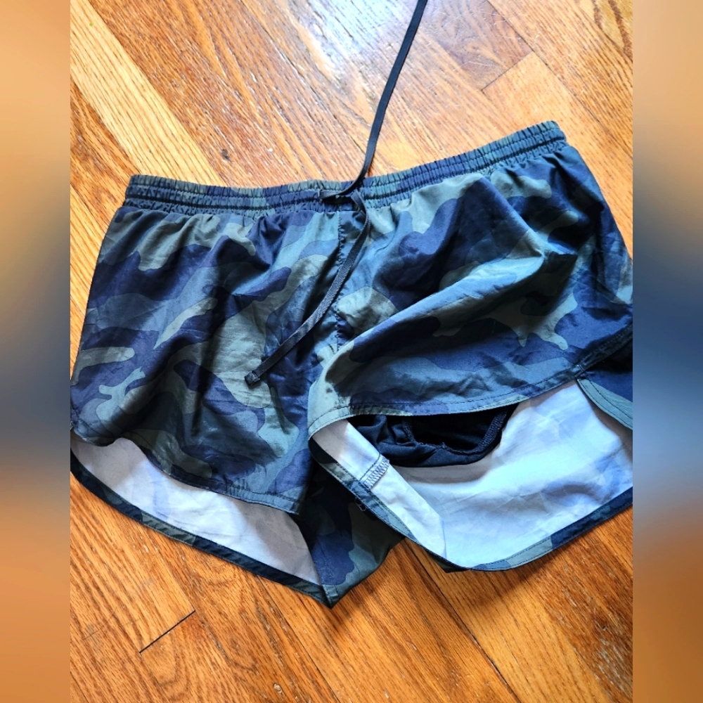 Running shorts